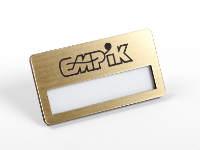 Identyfikator z okienkiem na magnes OK02